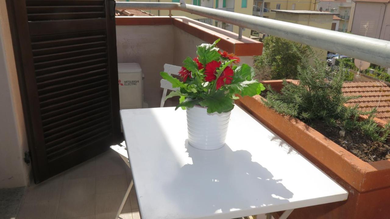 Residenza Turistico Alberghiera Corallo Castiglione della Pescaia Bagian luar foto