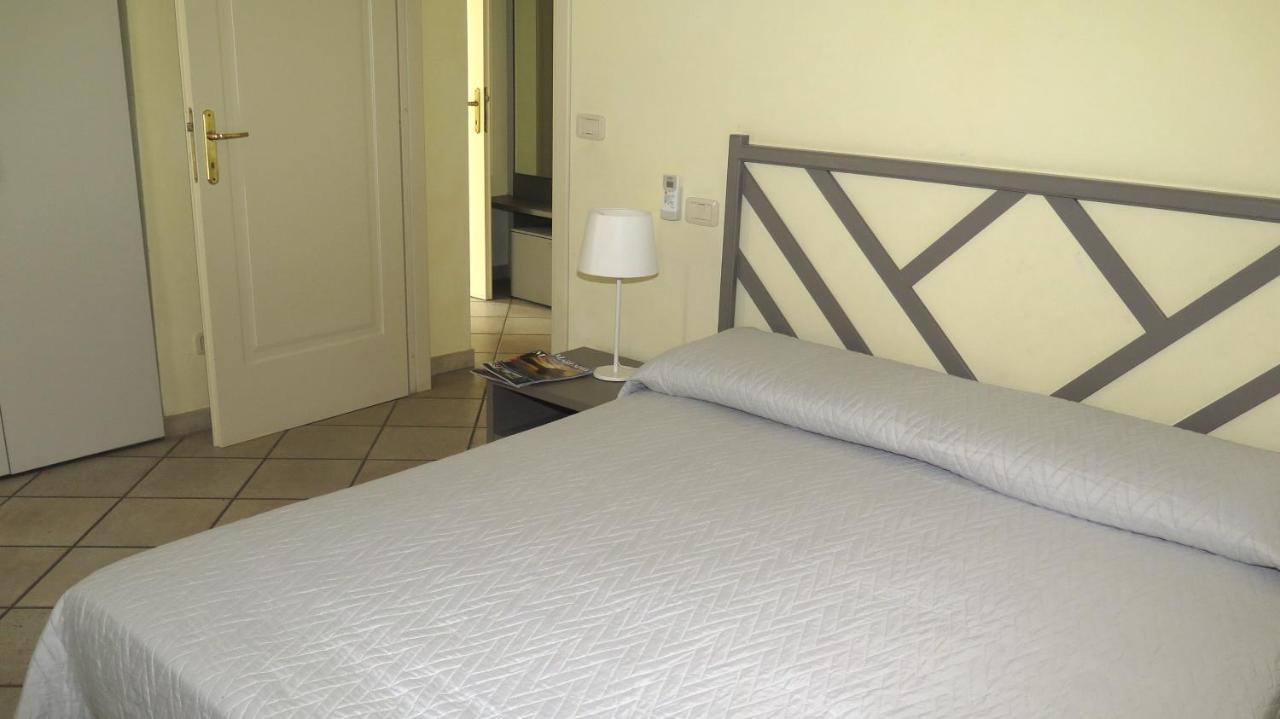 Residenza Turistico Alberghiera Corallo Castiglione della Pescaia Bagian luar foto