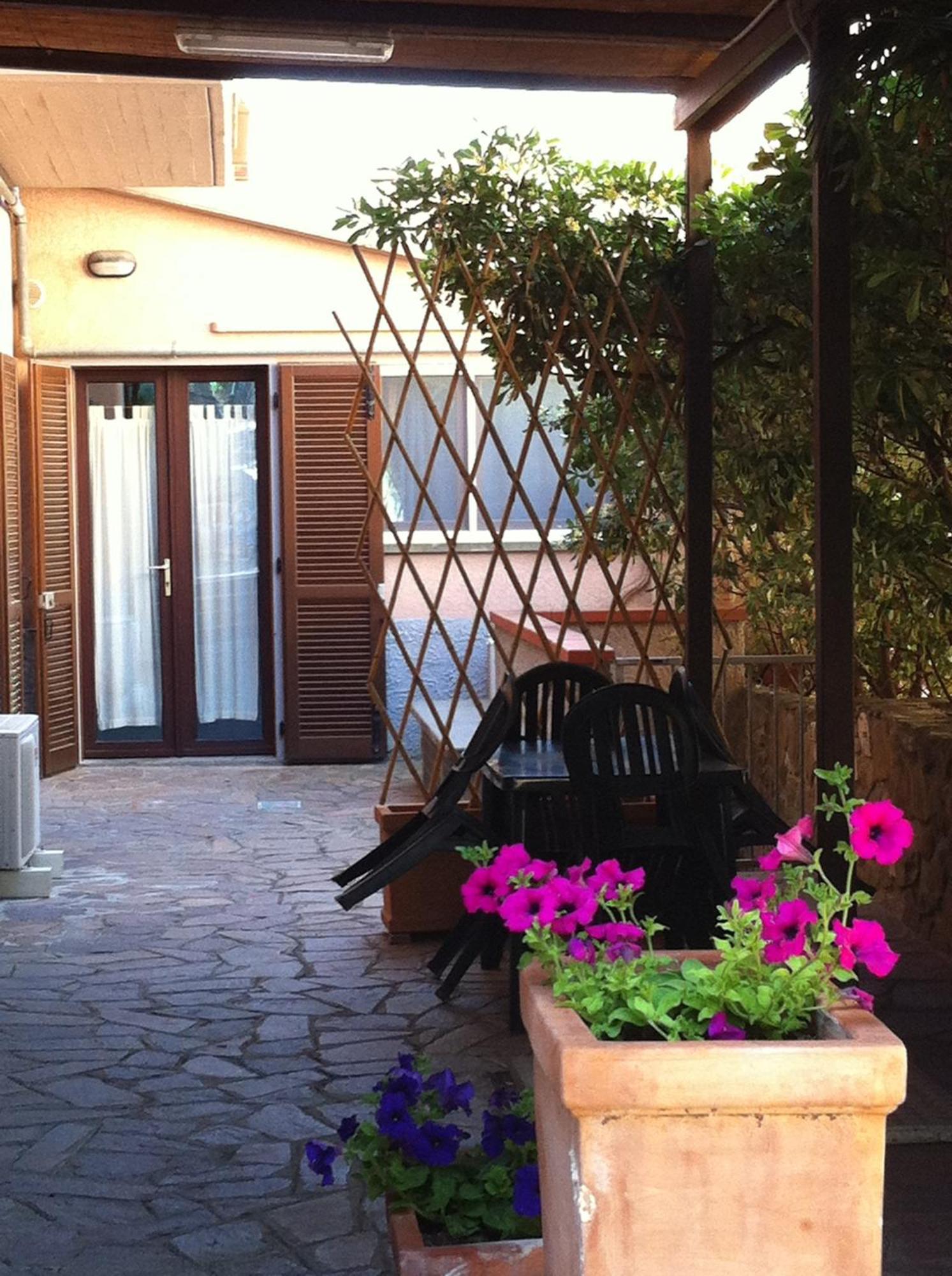 Residenza Turistico Alberghiera Corallo Castiglione della Pescaia Bagian luar foto